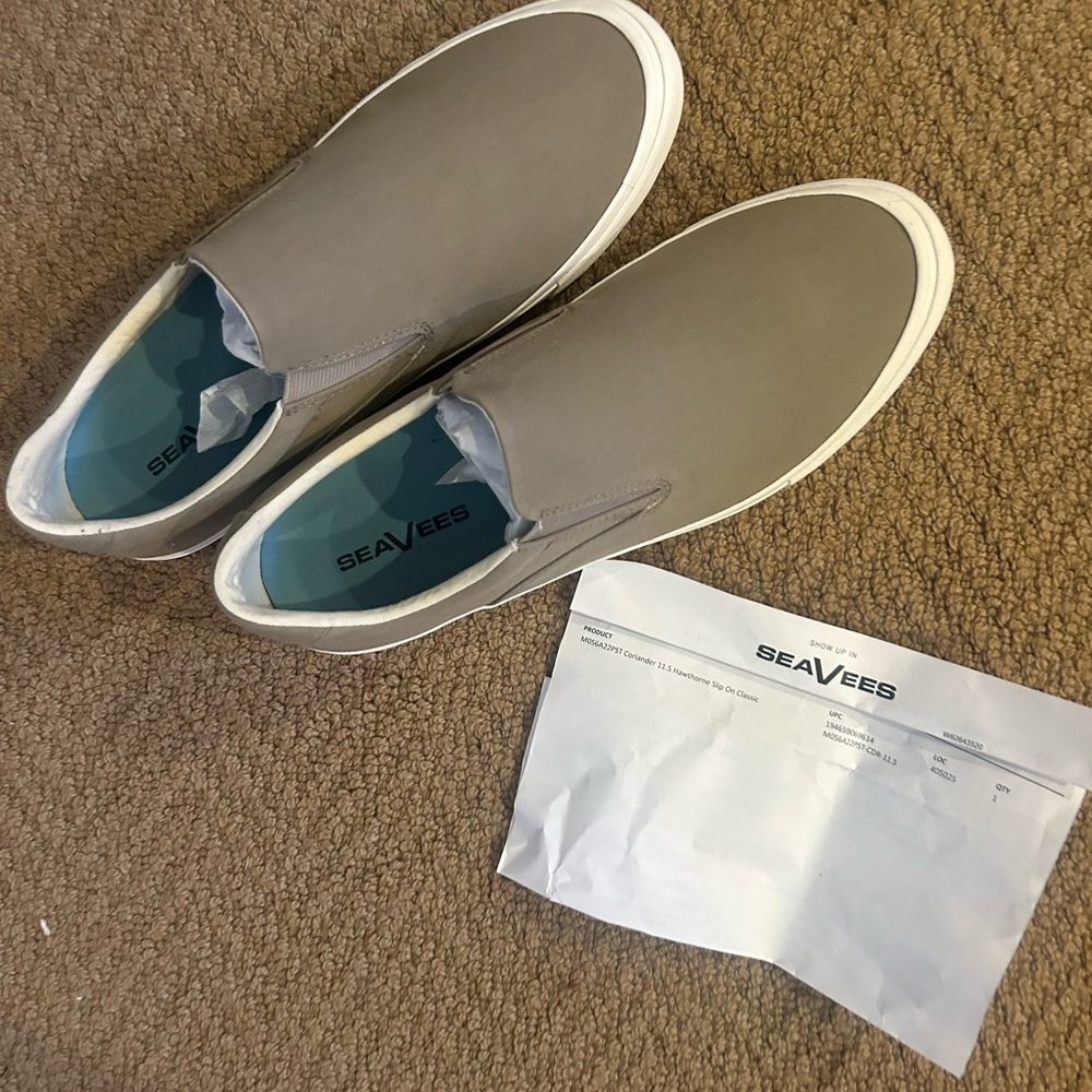 SeaVees Men's Gray Slip-On Shoes